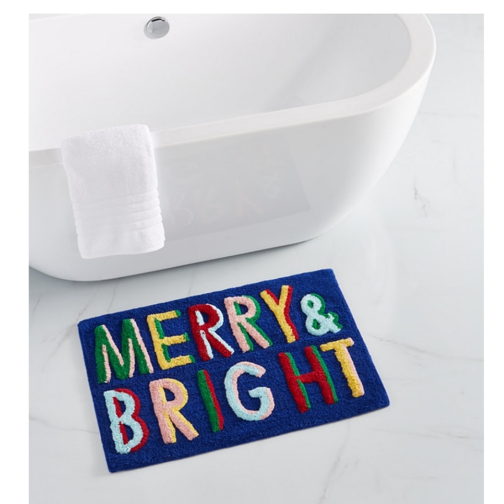 Merry & Bright Sculpted Holiday Rug. 20" x 30" NWT